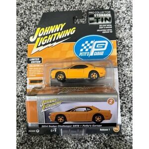 JOHNNY LIGHTNING PRO COLLECTOR STORAGE TIN 2014‎ DODGE CHALLENGER SRT8 Orange